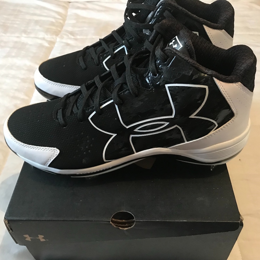 Under Armour Ignite Mid ST CC 🚫SOLD🚫